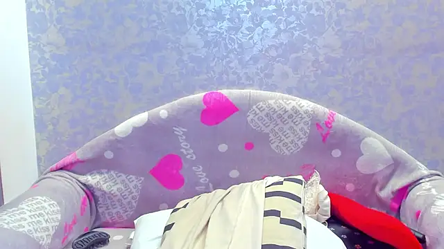 Vanessa Florence online show from 10/31/25, 01:24