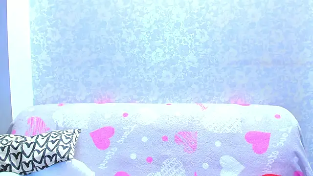 Snapshot of Vanessa_Florence chatting on 01/07/26, 01:21 Vanessa Florence online show from 01/07/26, 01:21