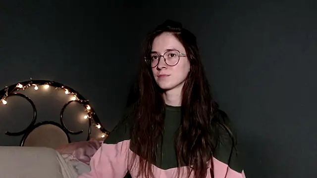 wow  kelly online show from 12/02/25, 04:19