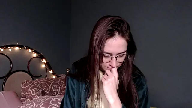 wow  kelly online show from 10/01/25, 01:48