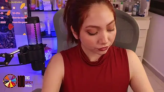 LilyVelvett online show from 11/05/25, 03:09