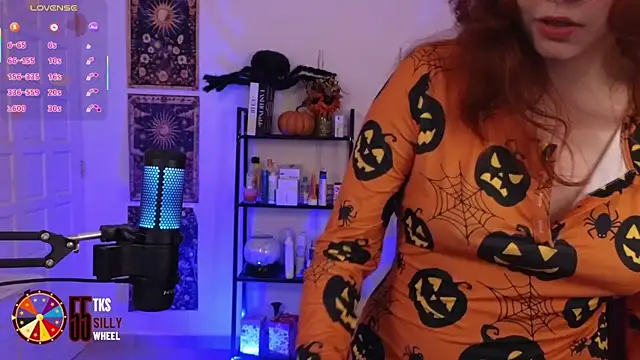 LilyVelvett online show from 09/19/25, 03:32