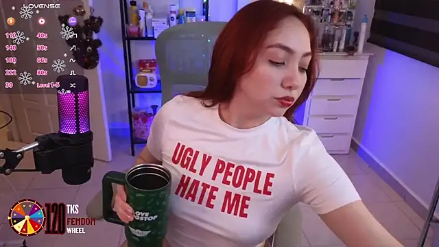 LilyVelvett online show from 12/19/25, 04:05