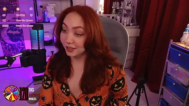 LilyVelvett online show from 10/16/25, 03:37