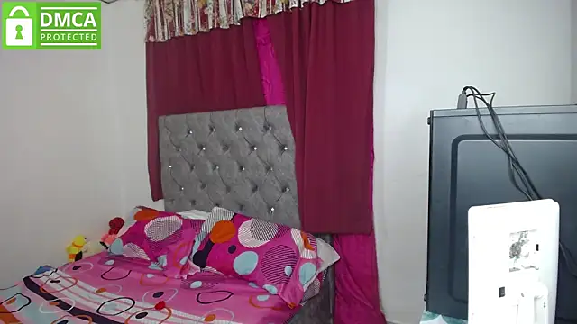 Snapshot of susana2523 chatting on 06/15/26, 03:51 susana2523 online show from 06/15/26, 03:51