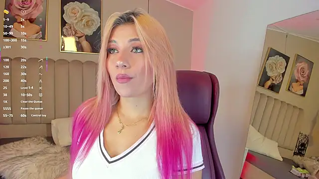 Emma Thompsson online show from 10/31/25, 08:49