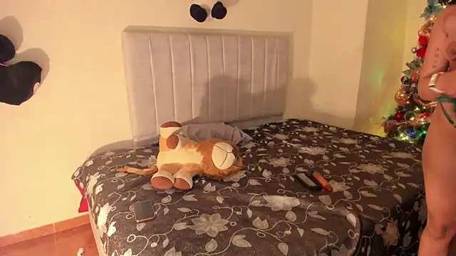 julieth hot69 online show from 01/01/25, 07:20