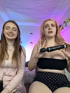 your favoritegirls online show from 03/11/25, 04:51