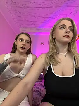 your favoritegirls online show from 02/24/25, 04:36