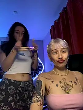 Dooubletroublee online show from 09/25/25, 10:16