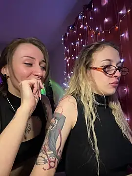 Dooubletroublee online show from 01/18/25, 02:03