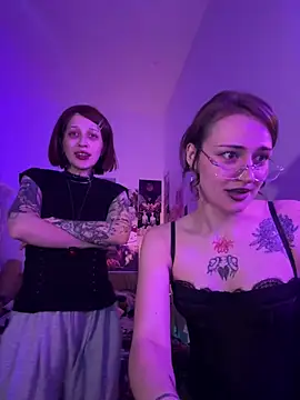 Dooubletroublee online show from 06/19/26, 10:25