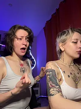 Dooubletroublee online show from 03/24/26, 11:27