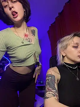 Dooubletroublee online show from 03/07/26, 03:02