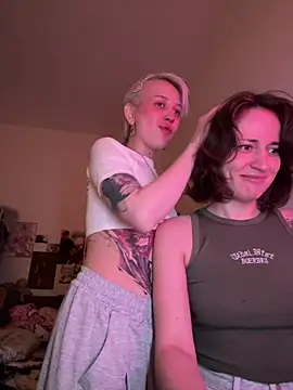 Dooubletroublee online show from 05/24/26, 08:42