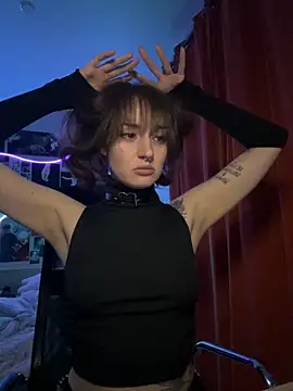 Dooubletroublee online show from 10/26/25, 07:47