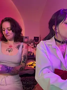Dooubletroublee online show from 06/21/26, 12:38