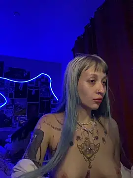 Dooubletroublee online show from 11/09/25, 10:36