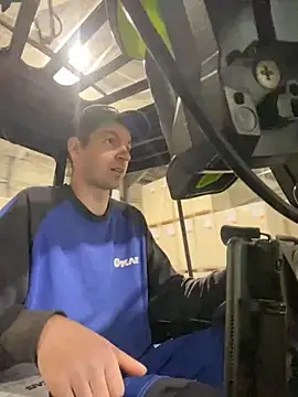 Ricoleckt online show from 11/03/25, 02:53