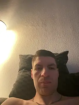 Ricoleckt online show from 02/15/25, 04:23