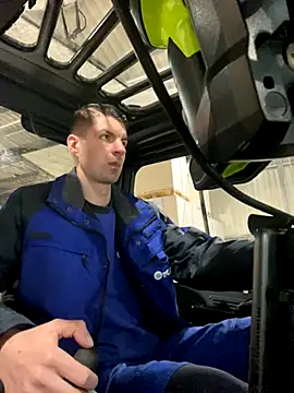 Ricoleckt online show from 10/17/25, 05:48