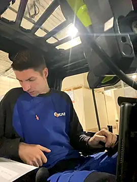 Ricoleckt online show from 09/26/25, 05:31