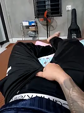 Snapshot of Vvvvvieett chatting on 11/05/25, 12:41 Vvvvvieett online show from 11/05/25, 12:41