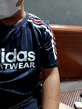 Snapshot of Vvvvvieett chatting on 10/07/25, 12:44 Vvvvvieett online show from 10/07/25, 12:44