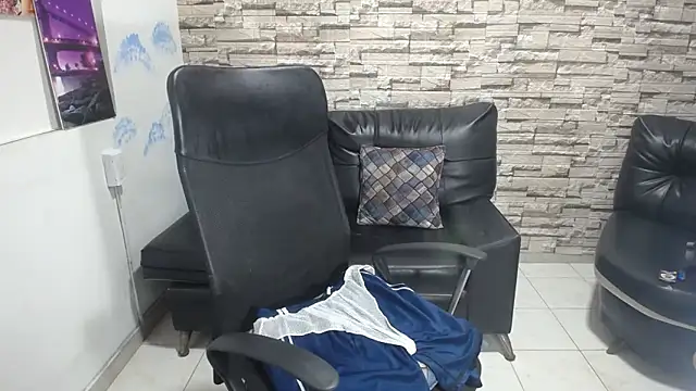 Heidy Sumers online show from 09/08/25, 05:23