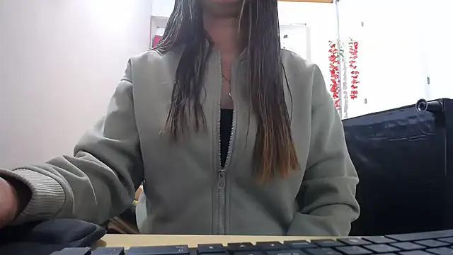 Snapshot of Luna_girlhot_ chatting on 06/07/26, 06:24 Luna girlhot online show from 06/07/26, 06:24