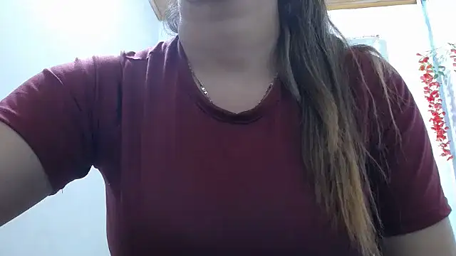 Luna girlhot  online show from 03/12/26, 04:11