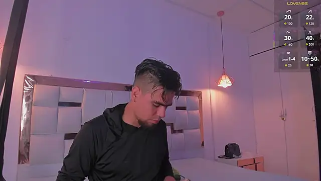 PittAndLunaa online show from 12/20/25, 12:52