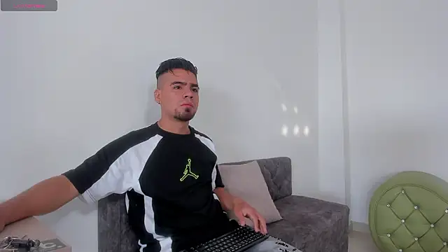 PittAndLunaa online show from 02/08/26, 12:36