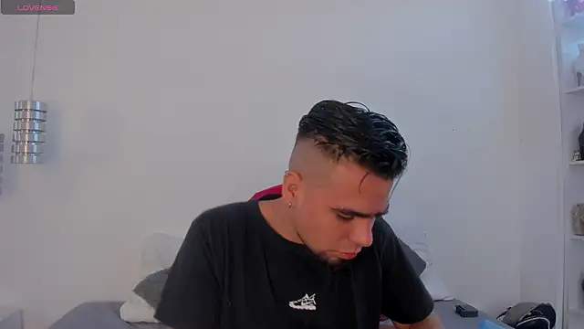 PittAndLunaa online show from 01/17/26, 01:26