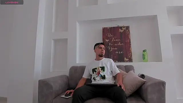 PittAndLunaa online show from 03/01/26, 12:27