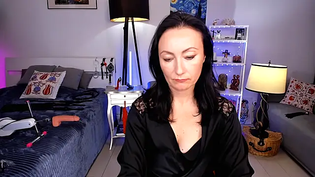 MissAliciaFD online show from 09/28/25, 10:22