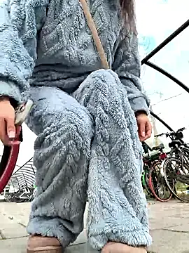 jackelinuh online show from 04/10/26, 02:46