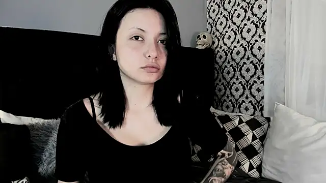 Snapshot of Adeelinee chatting on 06/27/26, 08:04 Adeelinee online show from 06/27/26, 08:04