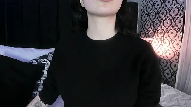 Adeelinee online show from 03/03/26, 07:54