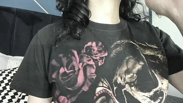 Adeelinee online show from 01/28/25, 07:42