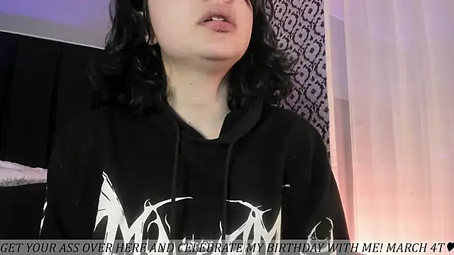 Adeelinee online show from 02/28/26, 08:52