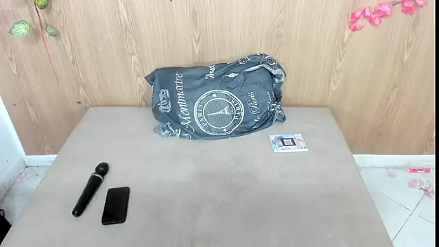 jenelotizz06 online show from 01/07/26, 11:43