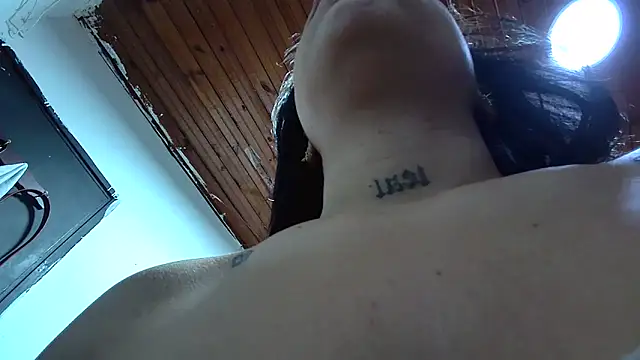 white sexy  online show from 11/03/25, 10:52