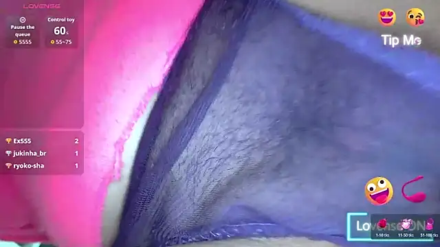 white sexy  online show from 04/12/26, 10:51