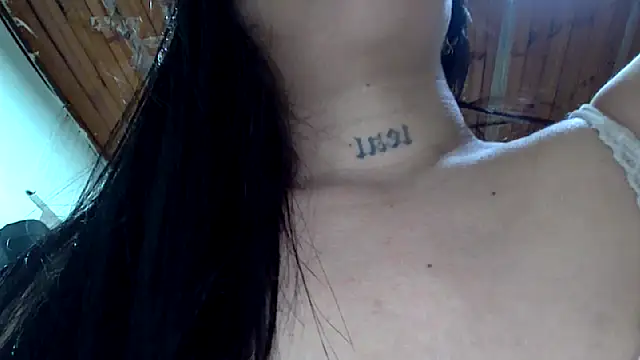 white sexy  online show from 12/18/25, 12:38