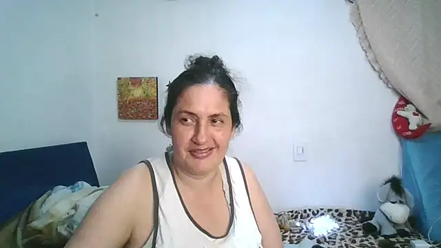 Snapshot of ximenajimenez chatting on 04/13/26, 11:31 ximenajimenez online show from 04/13/26, 11:31