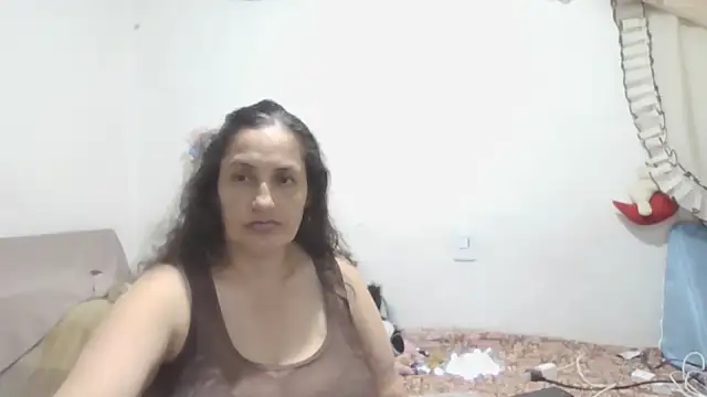 Snapshot of ximenajimenez chatting on 10/03/25, 11:06 ximenajimenez online show from 10/03/25, 11:06