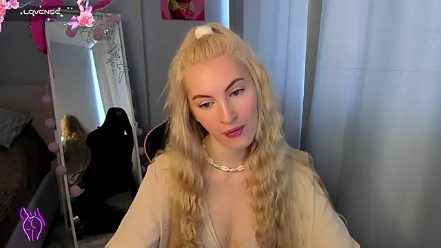 Snapshot of Kimmy_powell chatting on 05/27/26, 03:36 Kimmy powell online show from 05/27/26, 03:36