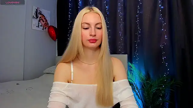 Kimmy powell online show from 10/20/25, 04:03