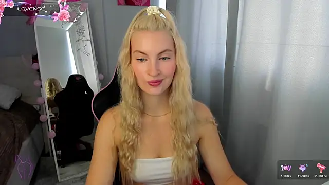 Snapshot of Kimmy_powell chatting on 07/20/26, 05:04 Kimmy powell online show from 07/20/26, 05:04